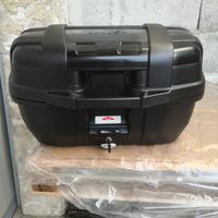 Top case Givi Trekker 52litri.