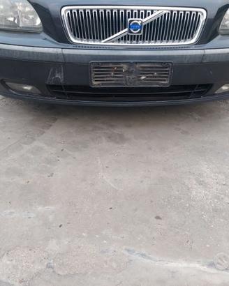 Paraurti anteriore volvo v70 anno 2001