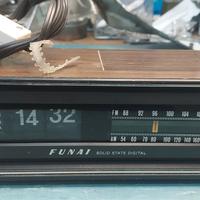 Radio sveglia Funai vintage