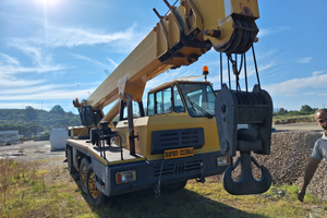 Autogru Marchetti mg192 tonnellate 50