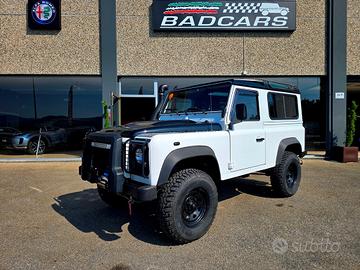 Land Rover Defender 90 TD4 SW "E" CON MOTORE NUO