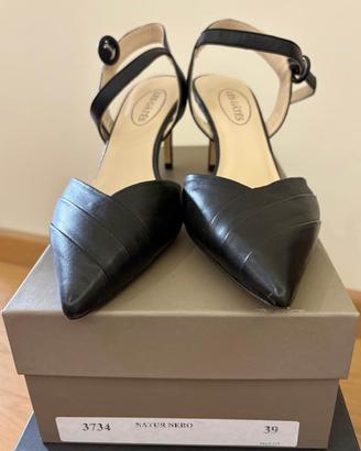Slingback a punta Les Gâtés in vera pelle nera