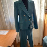 Completo giacca e pantalone