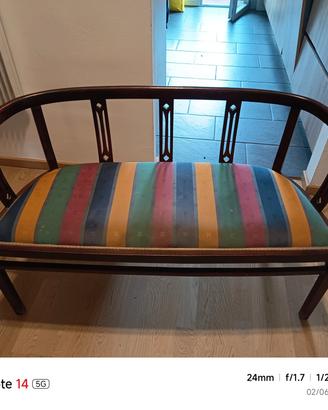 Divano stile liberty