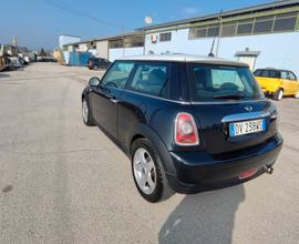 Mini Cooper 1.6 D 106000km