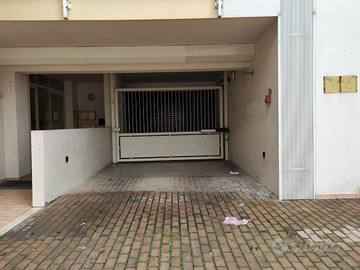 Garage grande, posizione favorevole