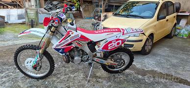 Honda cr e 250 2 T