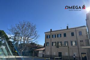 MUGGIA - Tricamere termoautonomo.