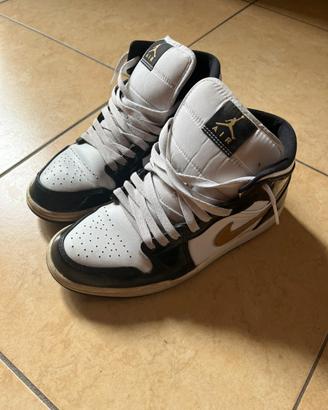 Air Jordan 1 Mid White Black Gold (taglia 41)