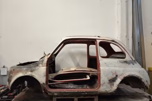 Fiat 500L con documenti