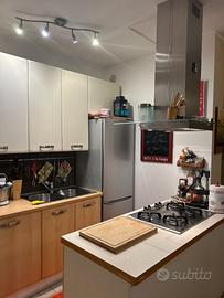 Cucina completa di elettrodomestici