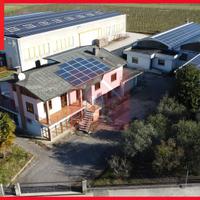 CASA con CAPANNONE a Corno di Rosazzo