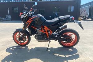 Ktm 690 Duke R- ABS - AKRAPOVIC KM 28.000