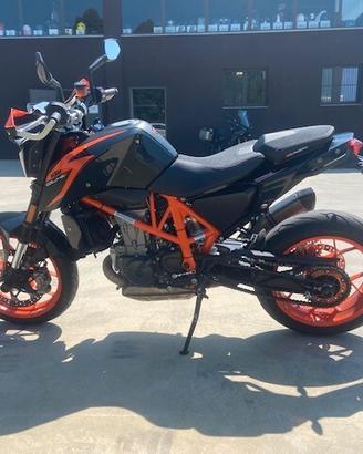 Ktm 690 Duke R- ABS - AKRAPOVIC KM 28.000