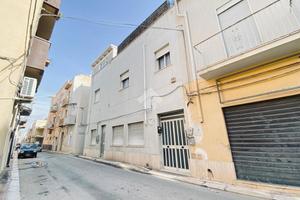 2 LOCALI A MAZARA DEL VALLO