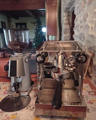 Macchina caffè professionale con macinino