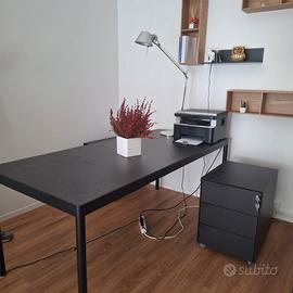 Scrivania da Ufficio + comodino