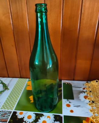 bottiglie per pommodori o vino