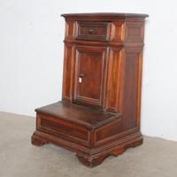 Antico inginocchiatoio in noce , Umbria '700