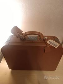 valigetta 24 ore Iceberg vintage pelle nuova