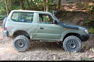 TOYOTA Land Cruiser - 2002