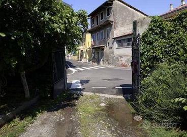 Immobile in asta di 146 m² con 3 locali e box auto