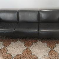 Divano 3 posti- Design moderno