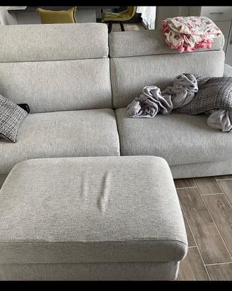 Divano letto con pouf