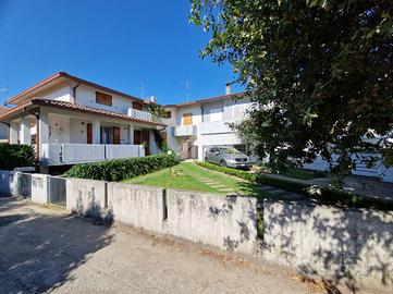 VILLA A SCHIERA A RAVENNA