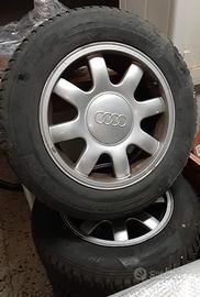 Cerchi in lega da 15" con gomme termiche 195/65/15