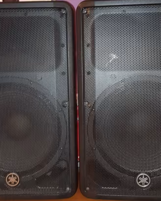 Coppia casse attive Yamaha DBR15 – 2000W