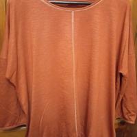 maglia autunnale con maniche a 3/4