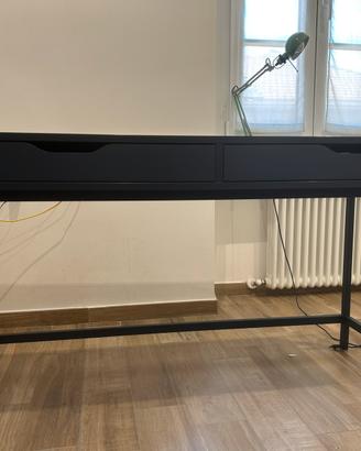 Scivania ikea
