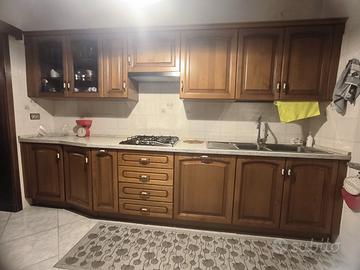 Cucina in castagno 