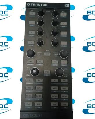 NATIVE INSTRUMENTS Traktor Kontrol X1