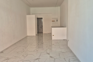 Fronte strada via roma atripalda