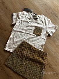 completo taglia S veste piccola