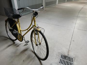 bici donna usata ma perfettamente funzionante 