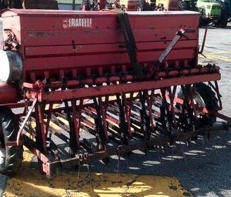 SEMINATRICI PER FRUMENTO DI VARI MODELLI E MISURE
