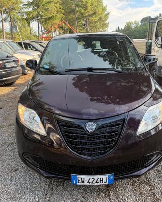 Lancia Ypsilon 0.9 TwinAir 85 CV 5 porte Metano Ec