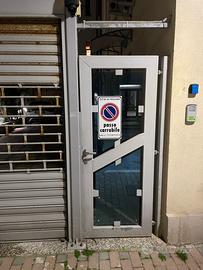 Locale/ magazzino/ ufficio