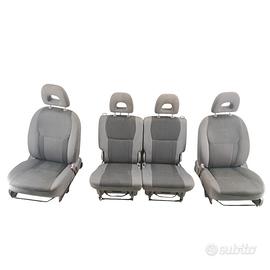 Tappezzeria Toyota Rav 4 2a Serie 2.0 Diesel 2002