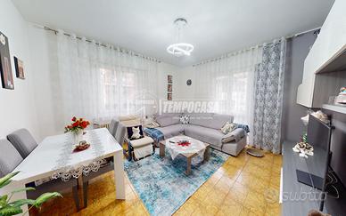 Appartamento a Como Via Giuseppe Cuzzi 3 locali