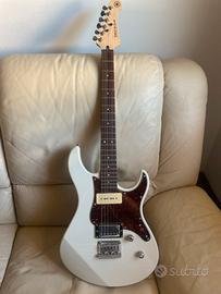 Yamaha Pacifica PAC311H Vintage White