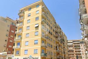 2 LOCALI A ROMA