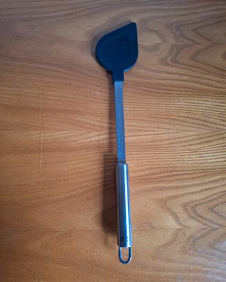 Spatola flessibile silicone acciaio marketischfein