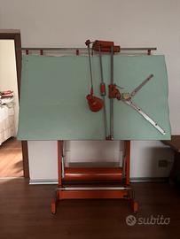 Tavolo da disegno tecnico