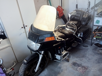 Honda GL 1200 Gold Wing usata in vendita