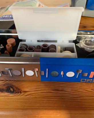 Dremel kit accessori e supporti originali