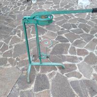 Tappatrice per tappi in sughero 
